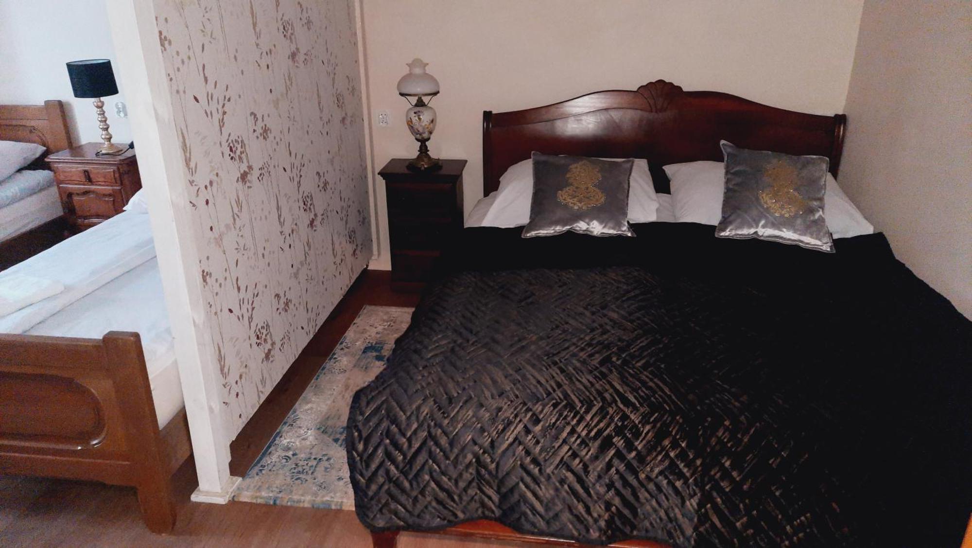 Hotel Rezydencja Rosa Przemyśl Exteriör bild