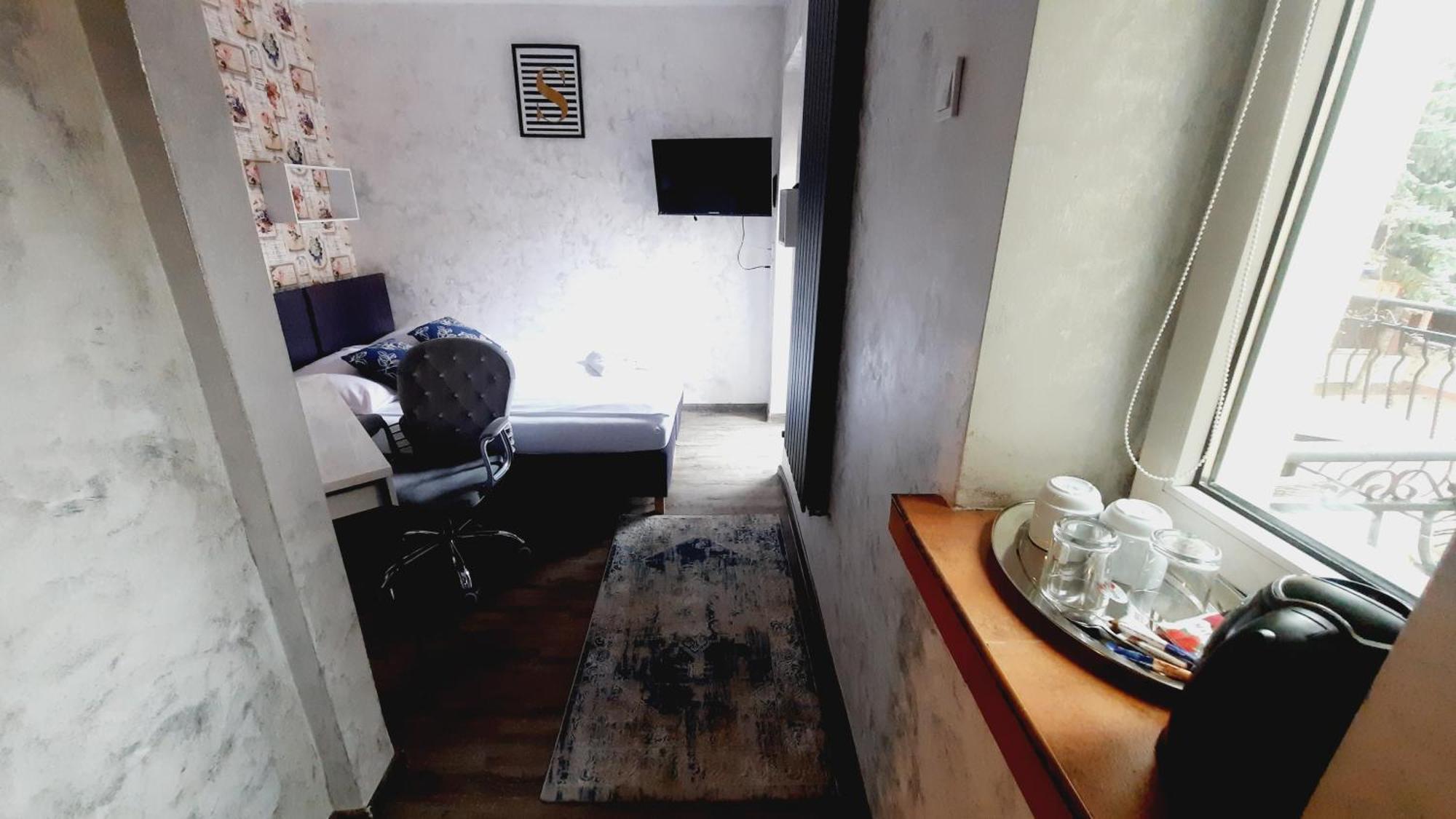 Hotel Rezydencja Rosa Przemyśl Exteriör bild