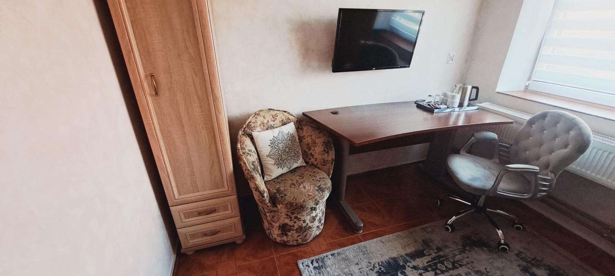 Hotel Rezydencja Rosa Przemyśl Exteriör bild